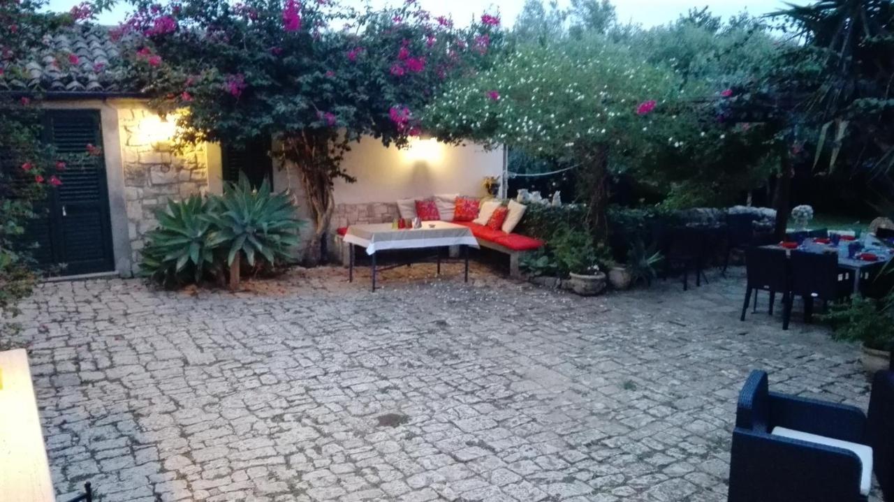 Oasi Di Campagna Hotel Modica Kültér fotó
